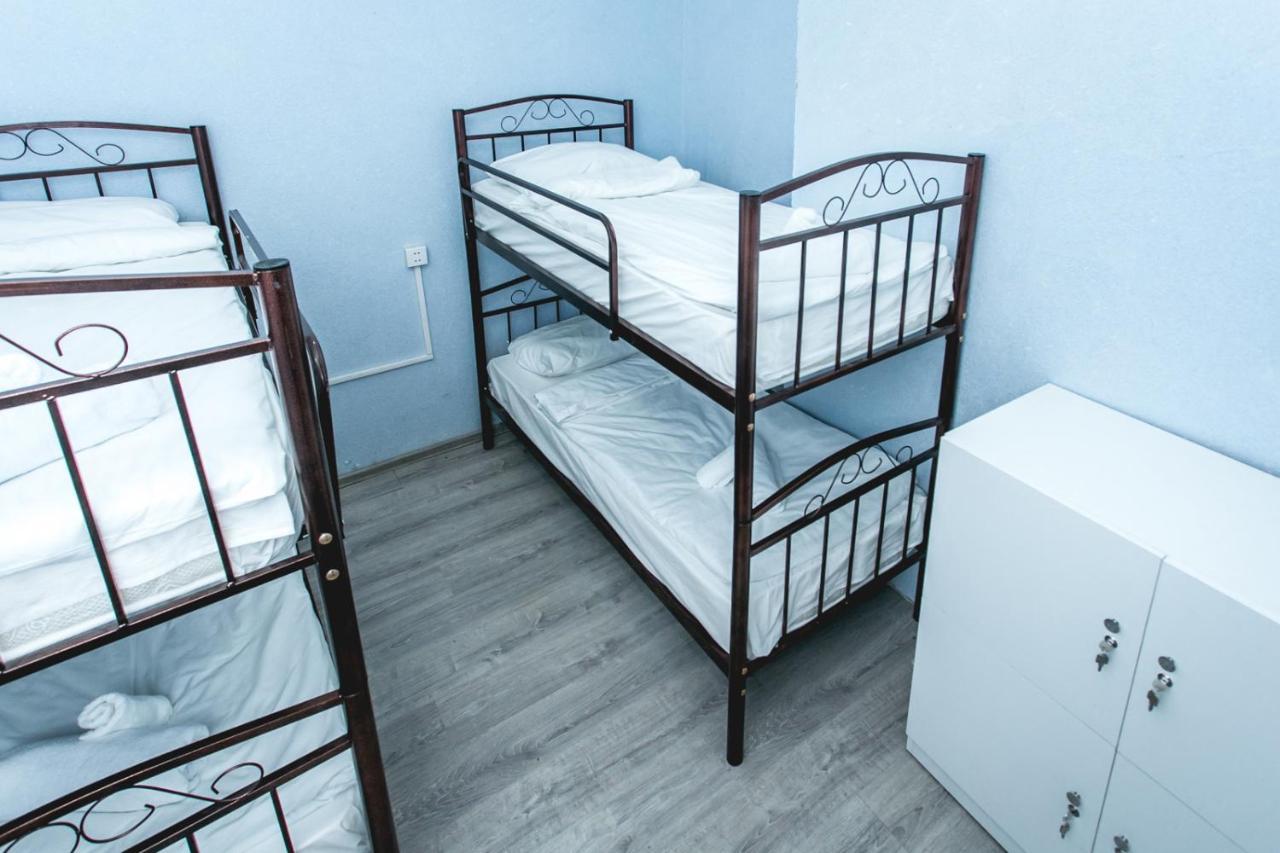 Sherlock Holmes Hostel Baku Ngoại thất bức ảnh