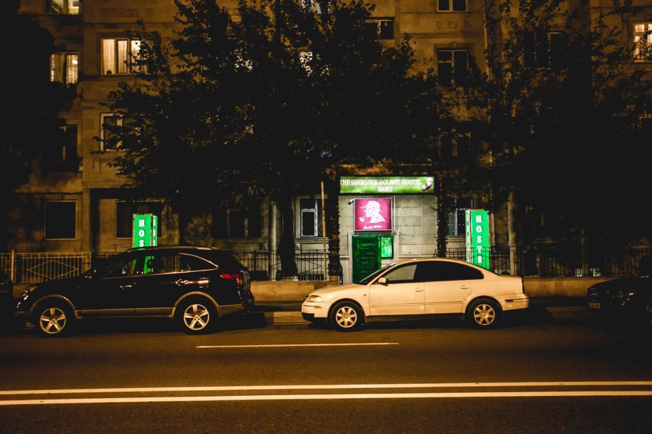 Sherlock Holmes Hostel Baku Ngoại thất bức ảnh
