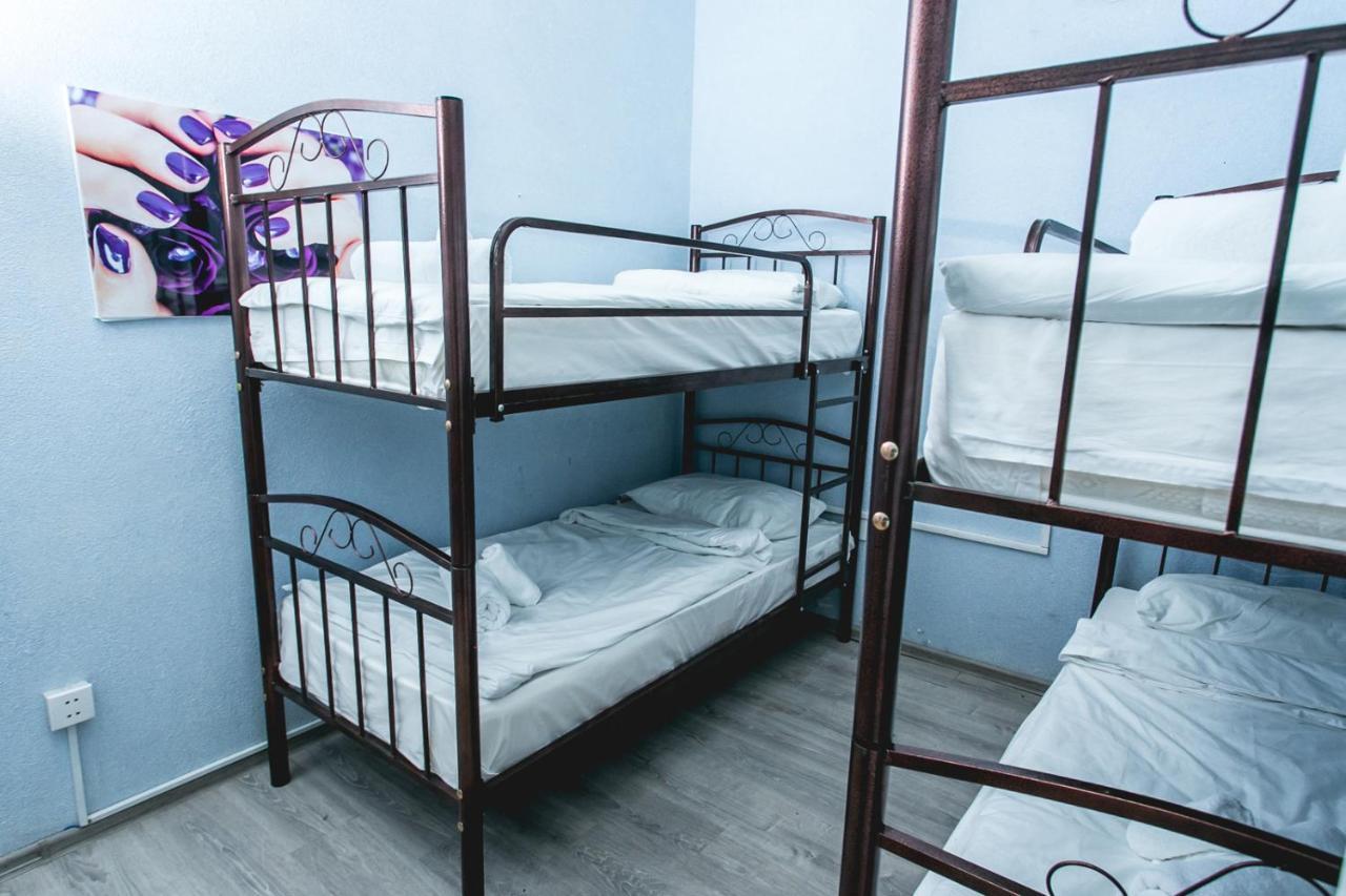Sherlock Holmes Hostel Baku Ngoại thất bức ảnh
