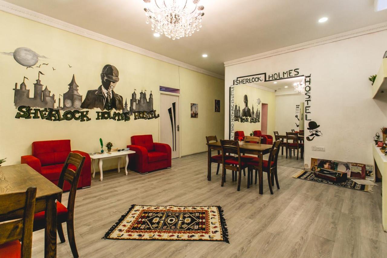Sherlock Holmes Hostel Baku Ngoại thất bức ảnh