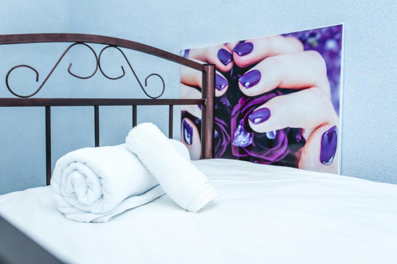 Sherlock Holmes Hostel Baku Ngoại thất bức ảnh
