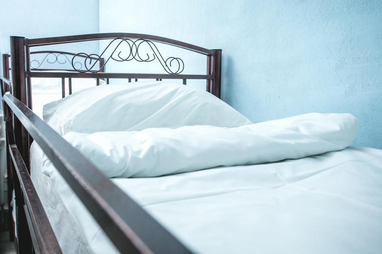 Sherlock Holmes Hostel Baku Ngoại thất bức ảnh