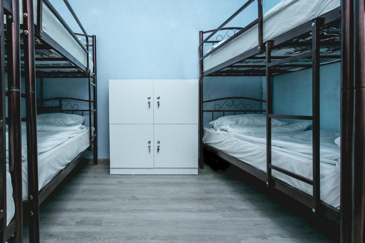 Sherlock Holmes Hostel Baku Ngoại thất bức ảnh