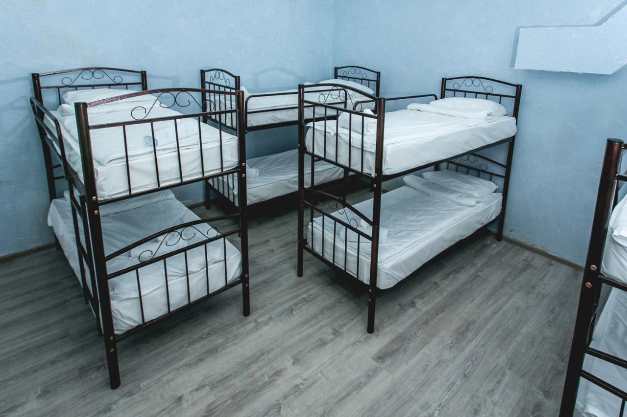 Sherlock Holmes Hostel Baku Ngoại thất bức ảnh
